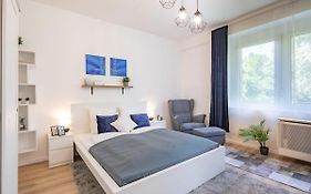 Cozy Home - Close To River - Easy Parking