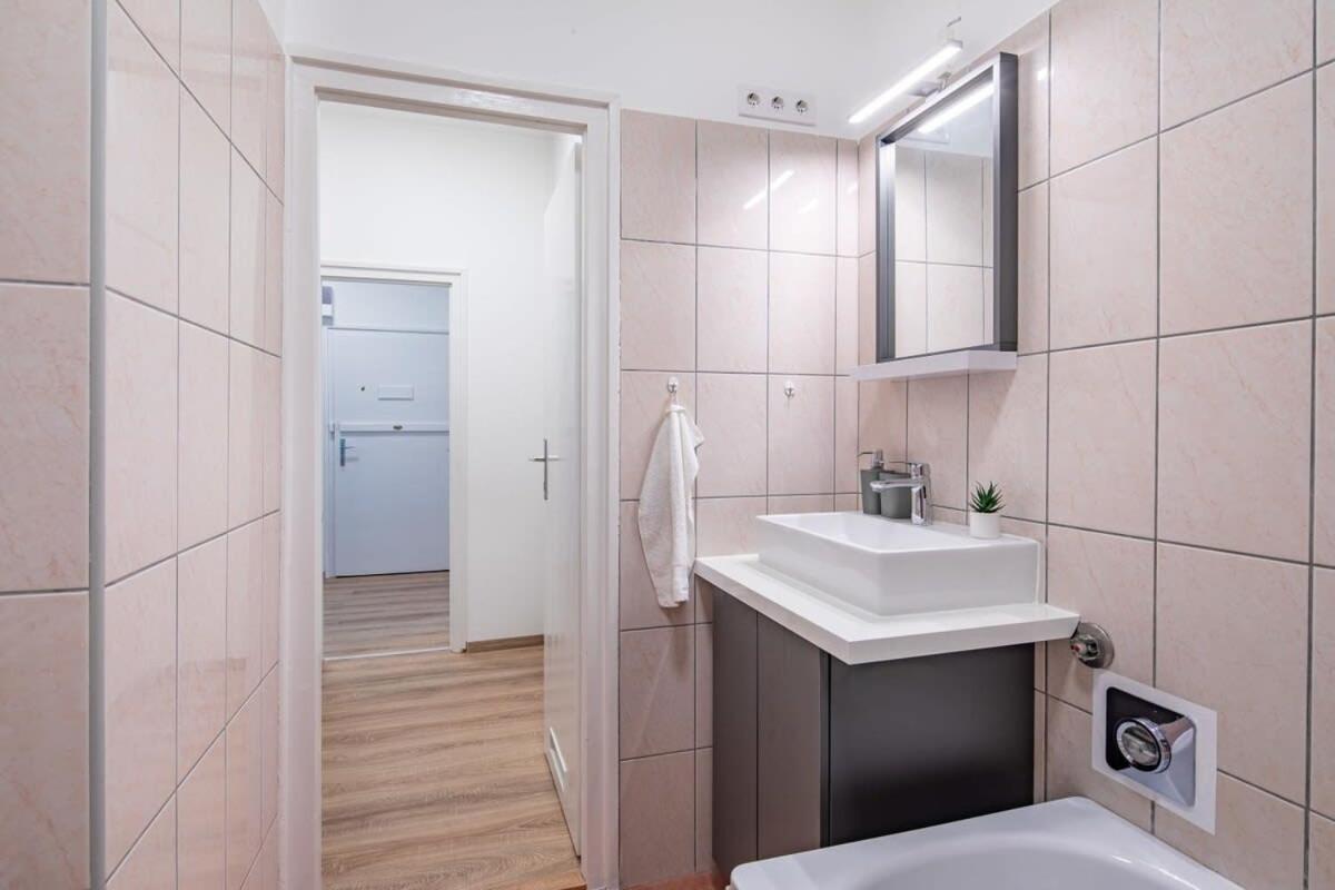 Cozy Home - Close To River - Easy Parking Budapest Exterior photo